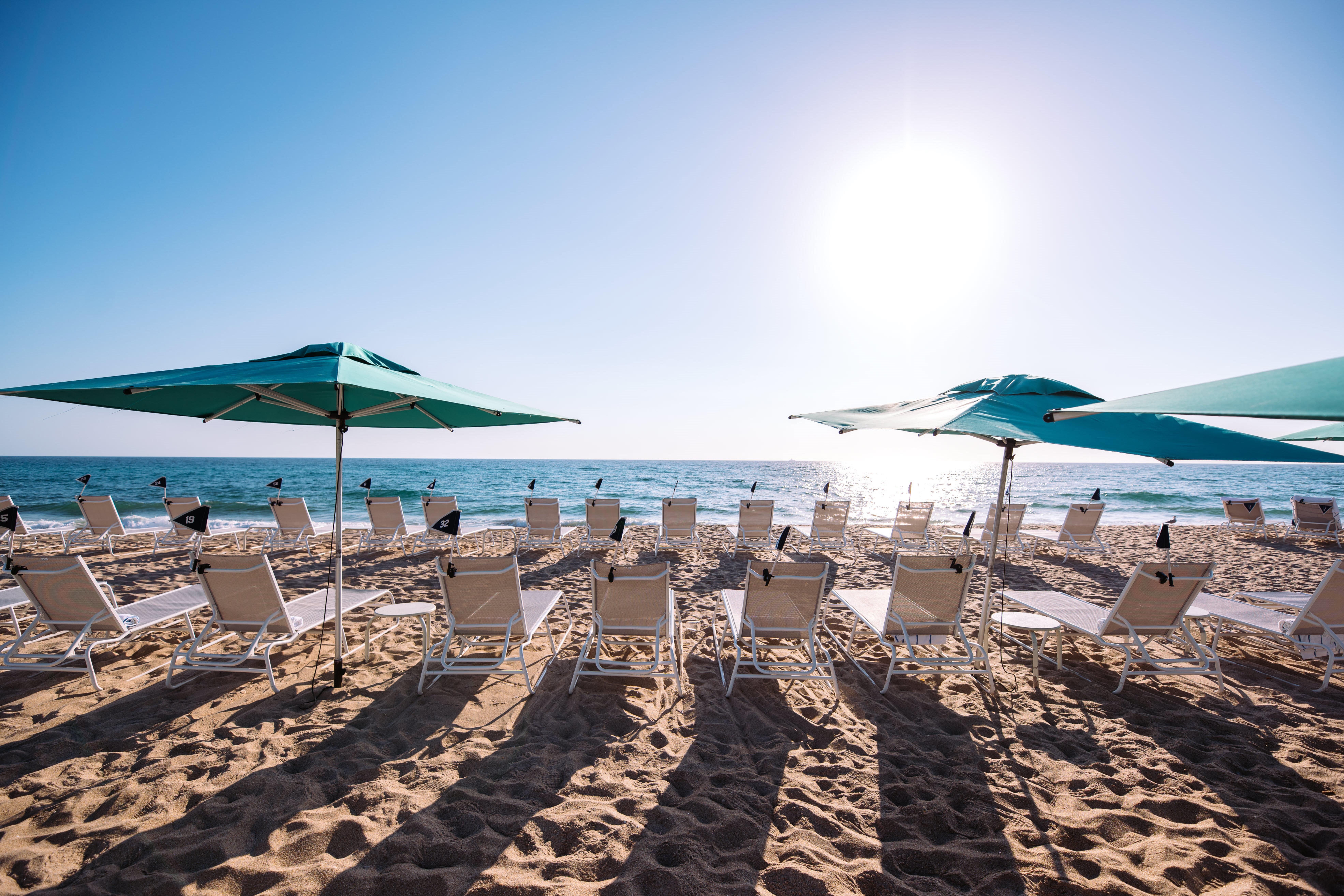 Tideline Palm Beach Ocean Resort And Spa Eksteriør billede