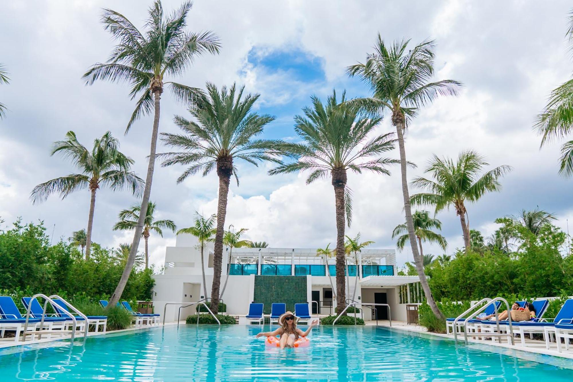 Tideline Palm Beach Ocean Resort And Spa Eksteriør billede