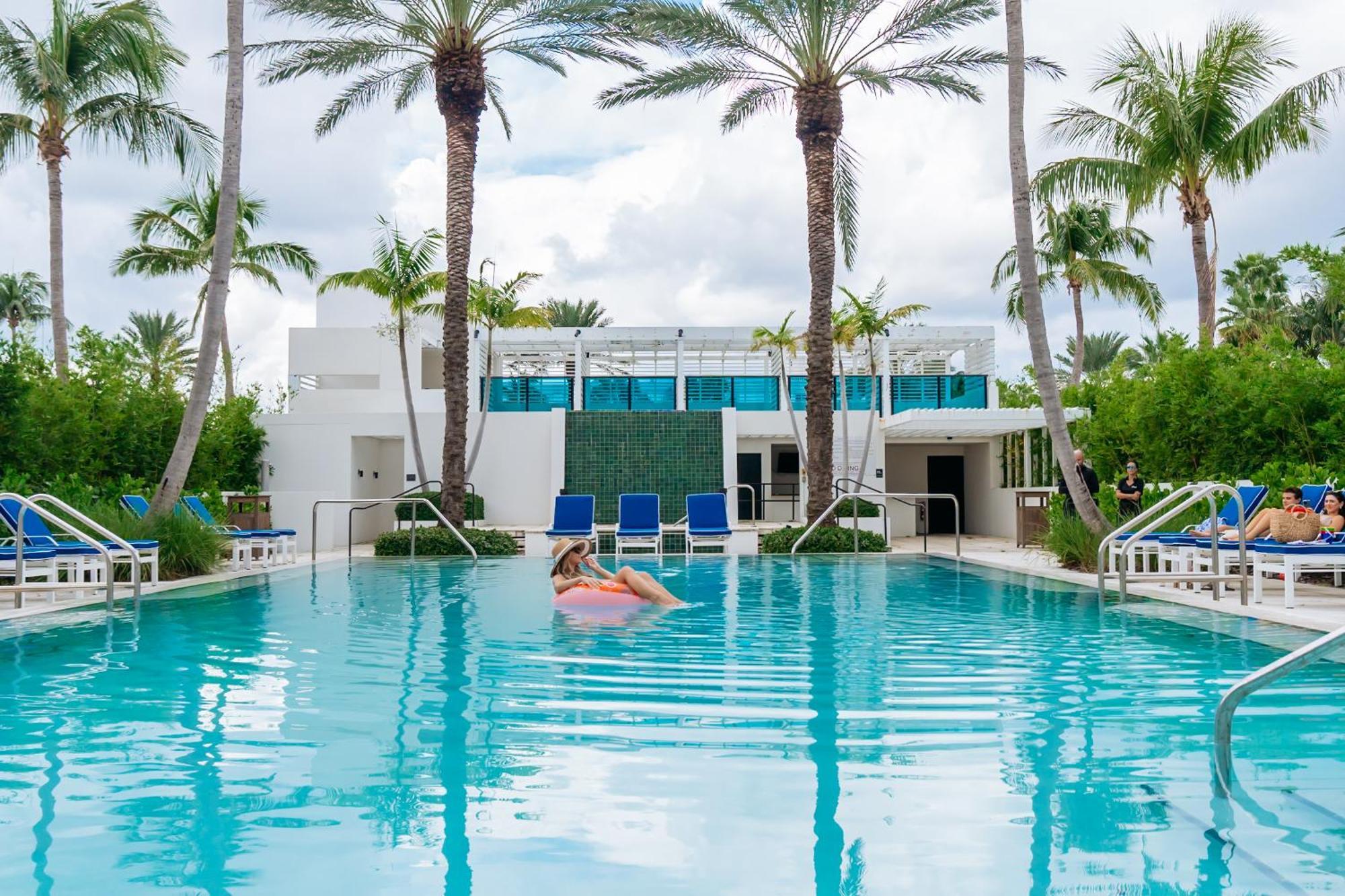 Tideline Palm Beach Ocean Resort And Spa Eksteriør billede